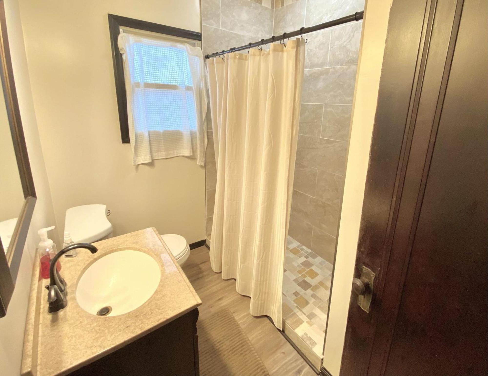 Comfy And Spacious 3 Bedroom - Easy City Access Pittsburgh Exterior foto